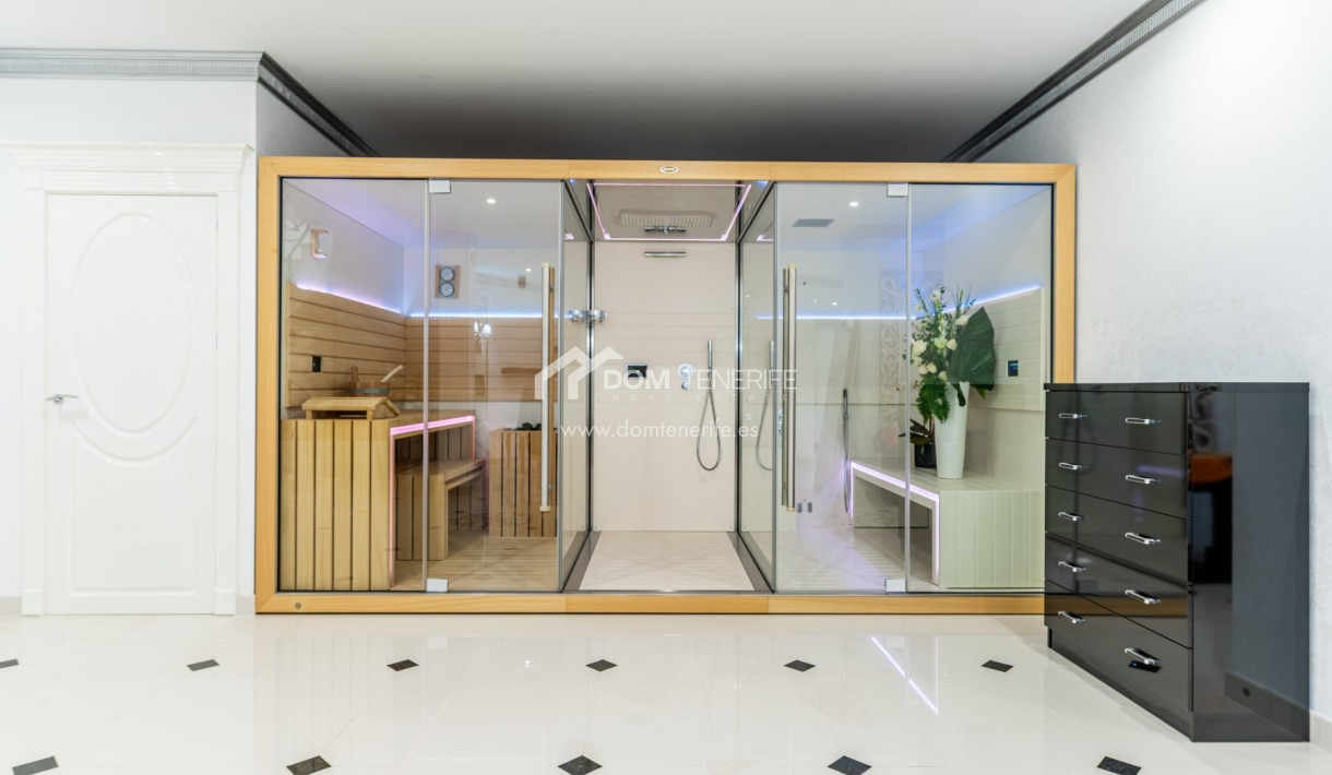 Sale - Villa -
Adeje - La Caleta