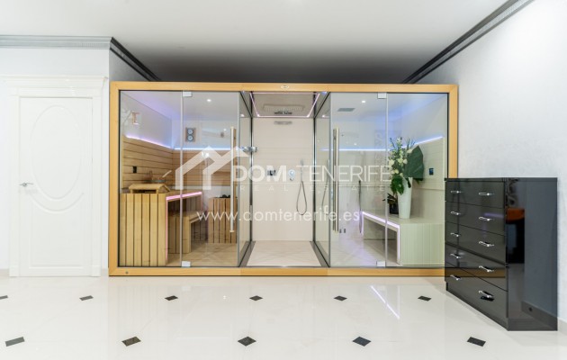 Sale - Villa -
Adeje - La Caleta