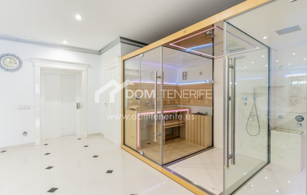 Sale - Villa -
Adeje - La Caleta