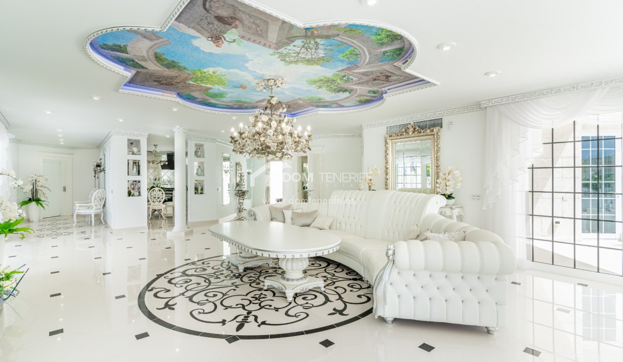 Sale - Villa -
Adeje - La Caleta