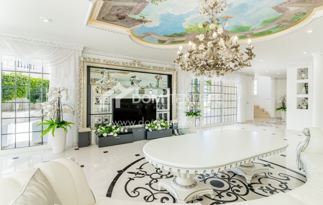 Sale - Villa -
Adeje - La Caleta