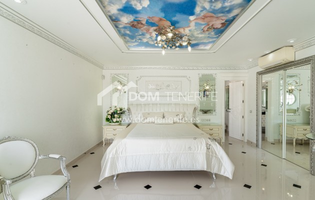 Sale - Villa -
Adeje - La Caleta