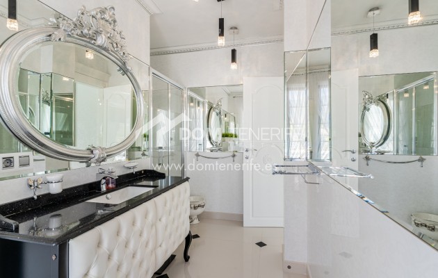 Sale - Villa -
Adeje - La Caleta