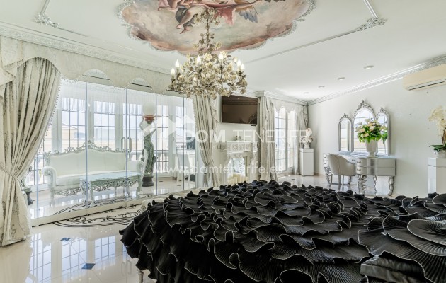 Sale - Villa -
Adeje - La Caleta