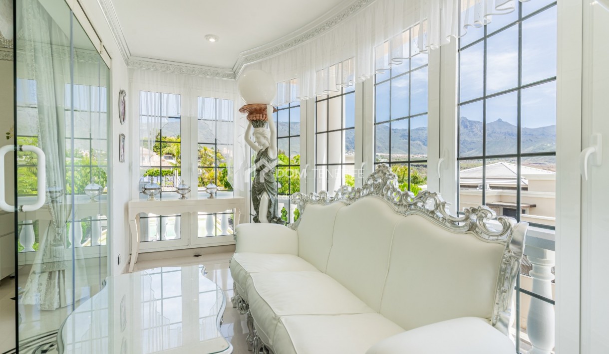 Sale - Villa -
Adeje - La Caleta