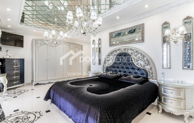 Sale - Villa -
Adeje - La Caleta