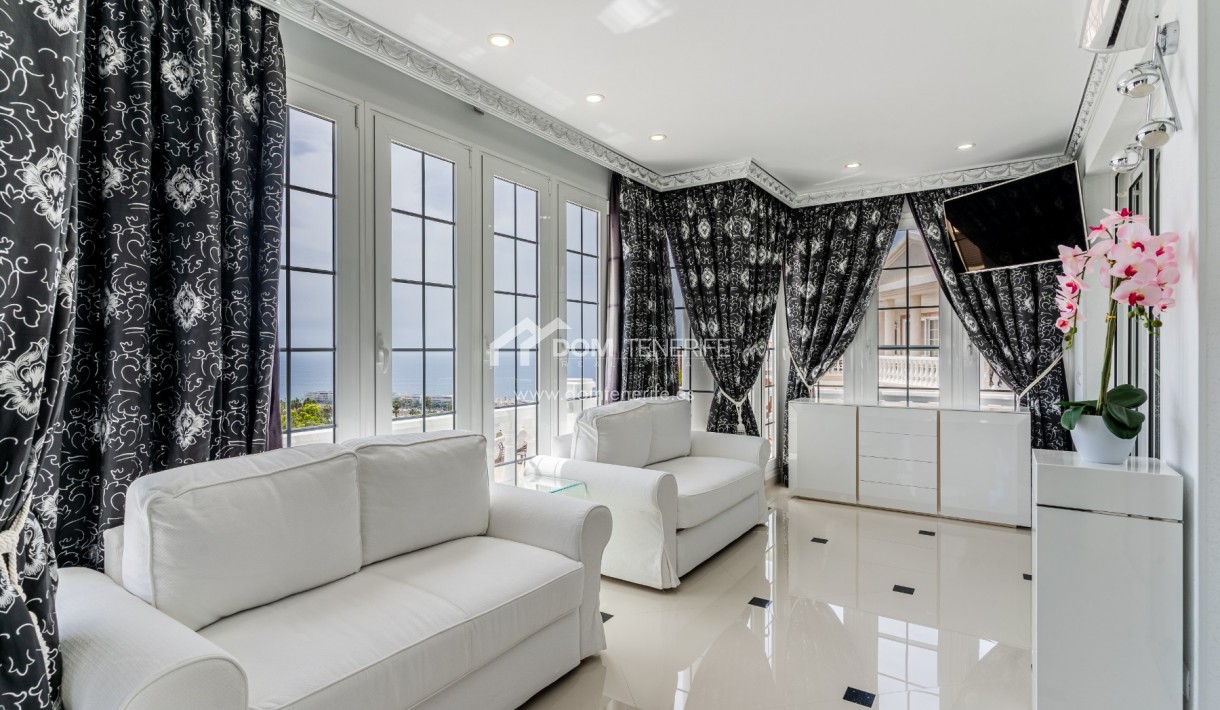 Sale - Villa -
Adeje - La Caleta