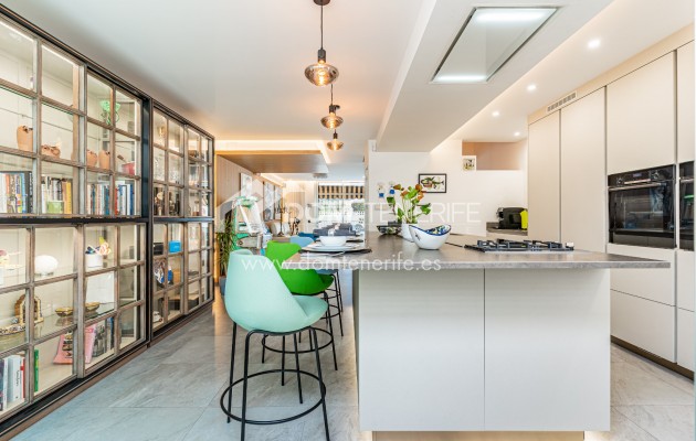 Revente - Maison de ville -
Arona - Los Cristianos