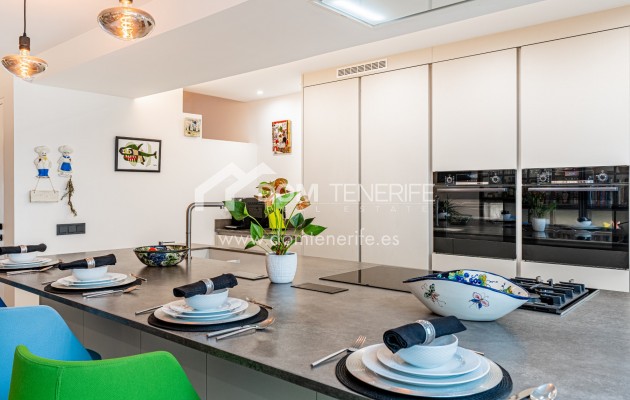 Revente - Maison de ville -
Arona - Los Cristianos