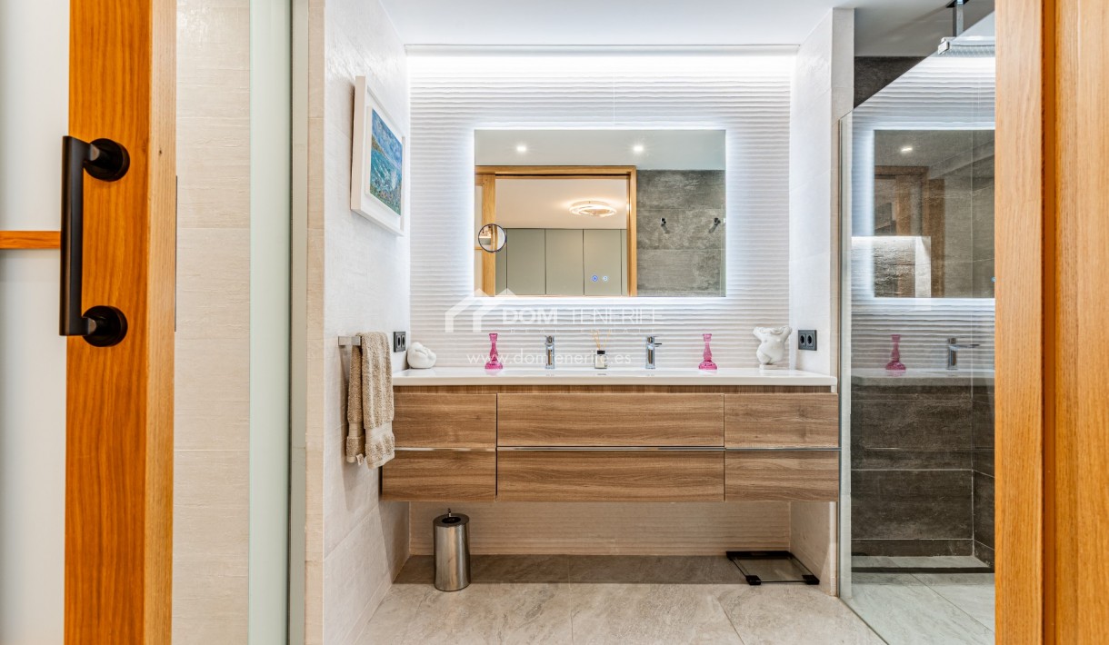 Revente - Maison de ville -
Arona - Los Cristianos