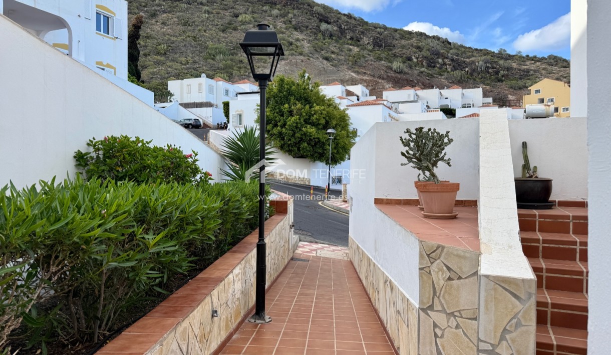 Alquiler a largo plazo - Apartamento -
Adeje - Torviscas Alto