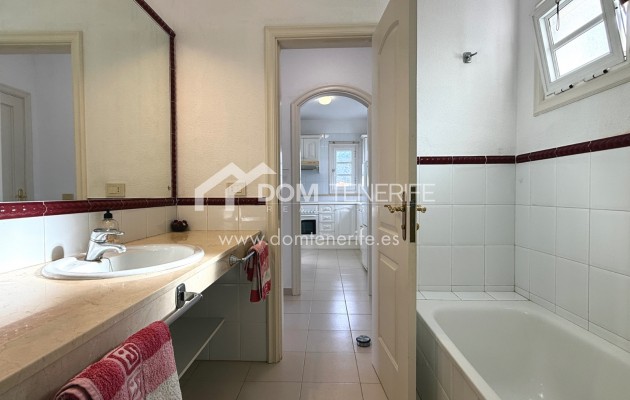 Alquiler a largo plazo - Apartamento -
Adeje - Torviscas Alto