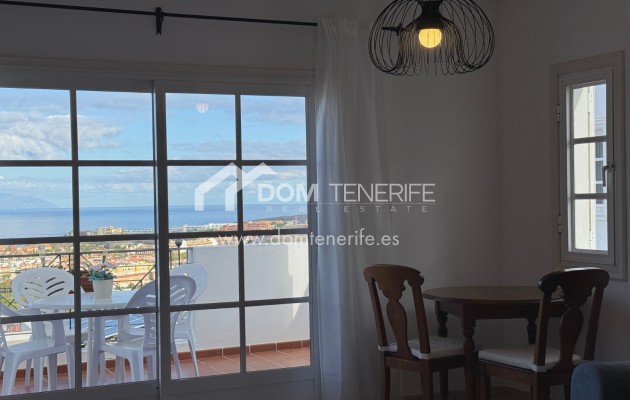 Alquiler a largo plazo - Apartamento -
Adeje - Torviscas Alto