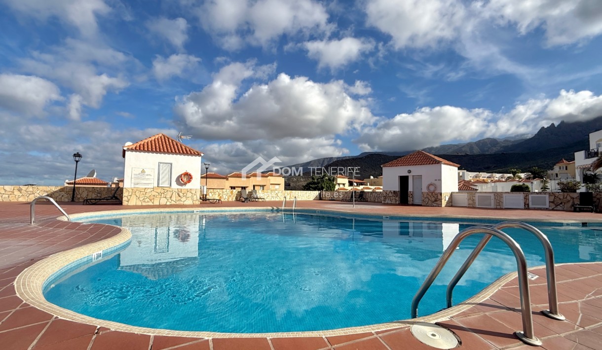 Alquiler a largo plazo - Apartamento -
Adeje - Torviscas Alto