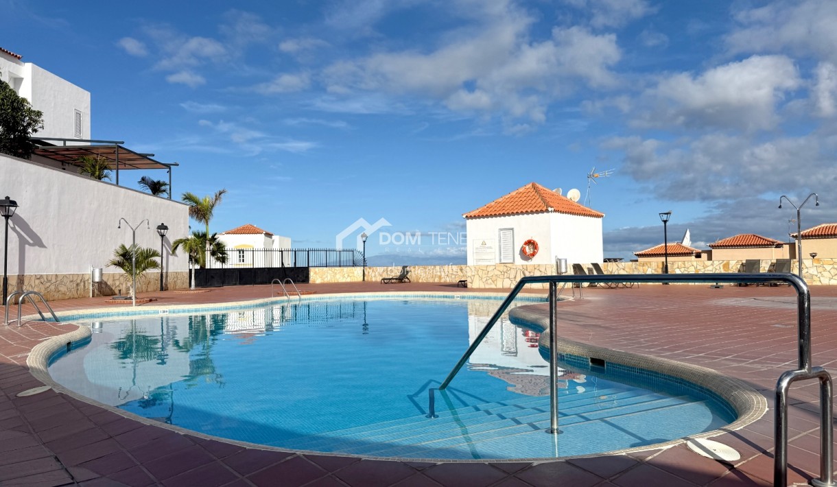 Alquiler a largo plazo - Apartamento -
Adeje - Torviscas Alto