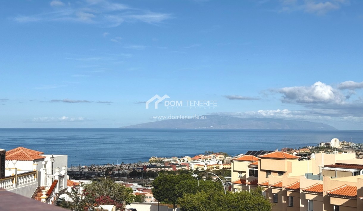Alquiler a largo plazo - Apartamento -
Adeje - Torviscas Alto