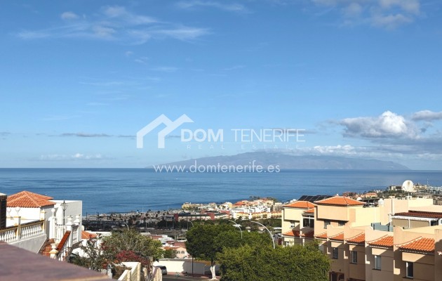 Alquiler a largo plazo - Apartamento -
Adeje - Torviscas Alto