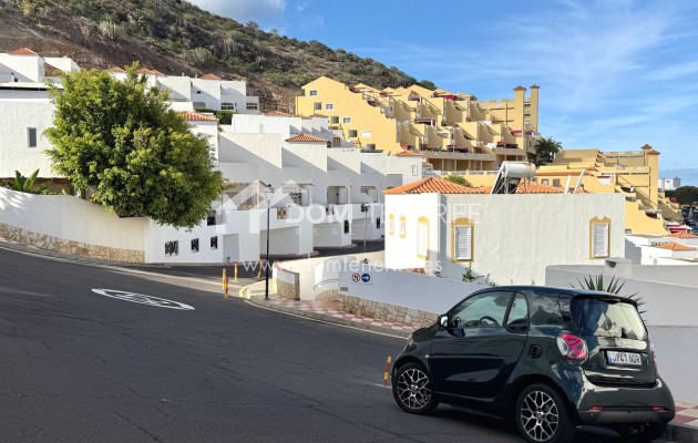 Alquiler a largo plazo - Apartamento -
Adeje - Torviscas Alto