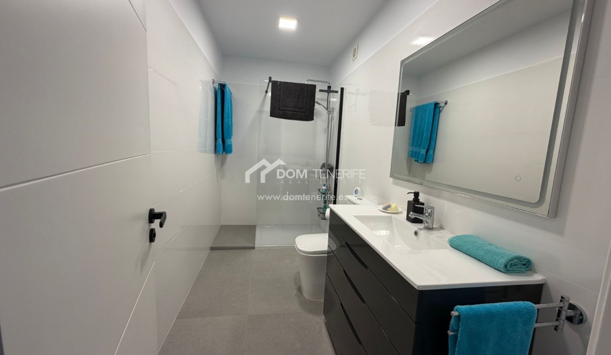 Sale - Apartment -
Santiago del Teide - Los Gigantes
