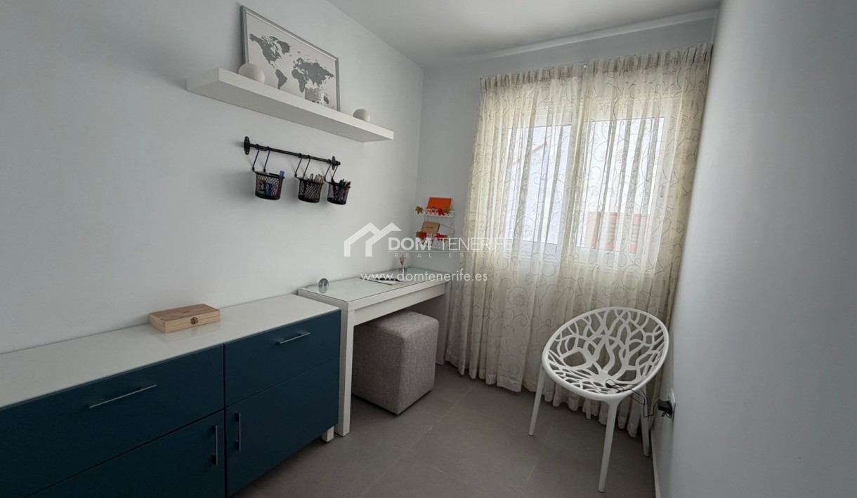 Sale - Apartment -
Santiago del Teide - Los Gigantes