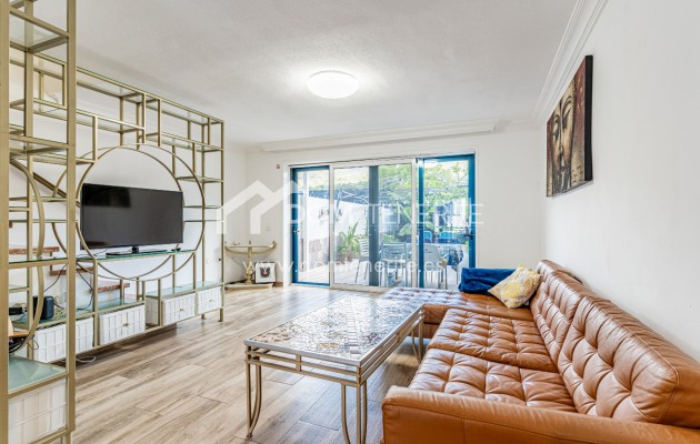 Sale - Townhouse -
Adeje - El Madroñal