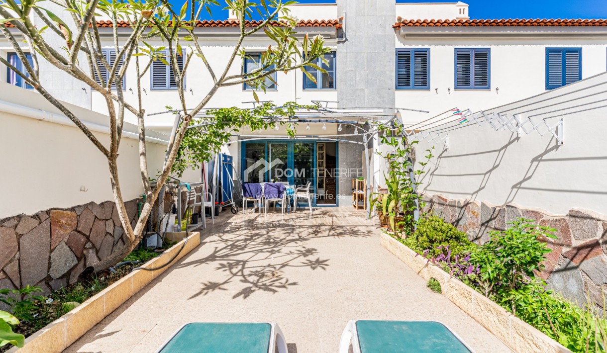 Sale - Townhouse -
Adeje - El Madroñal