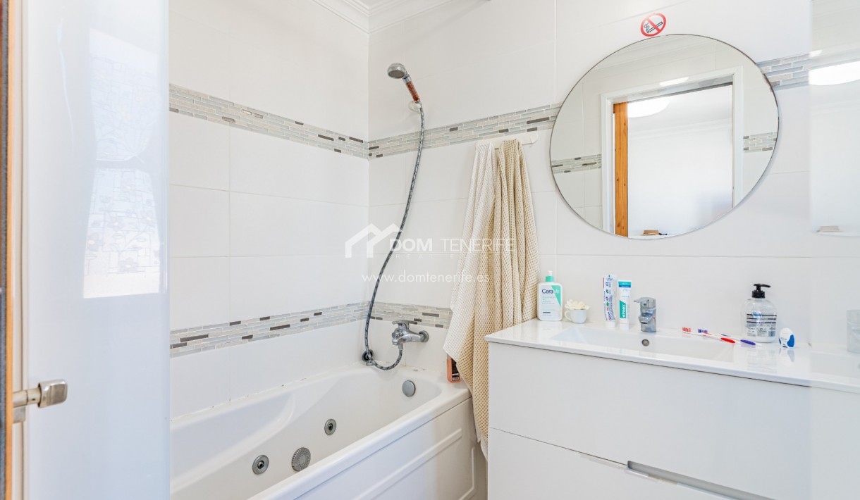 Sale - Townhouse -
Adeje - El Madroñal