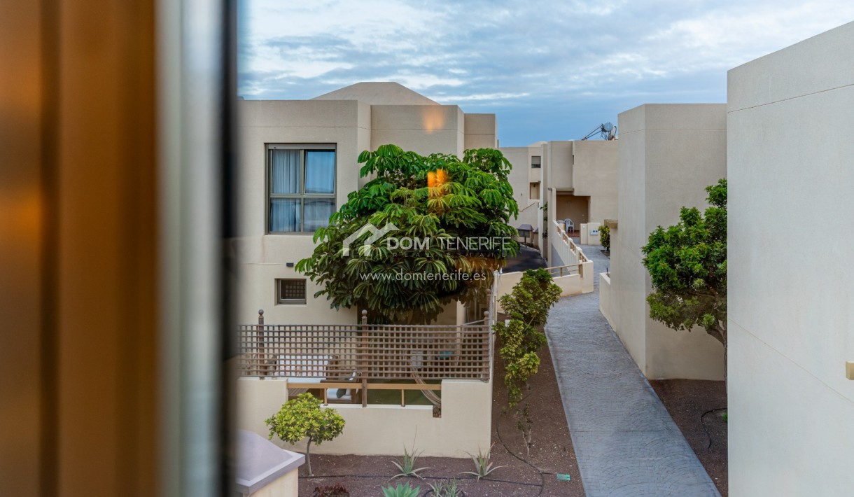 Venta - Chalet adosado -
Granadilla de Abona  - La Tejita