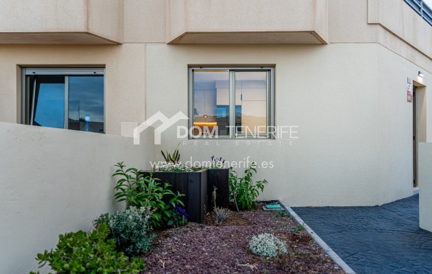Venta - Chalet adosado -
Granadilla de Abona  - La Tejita