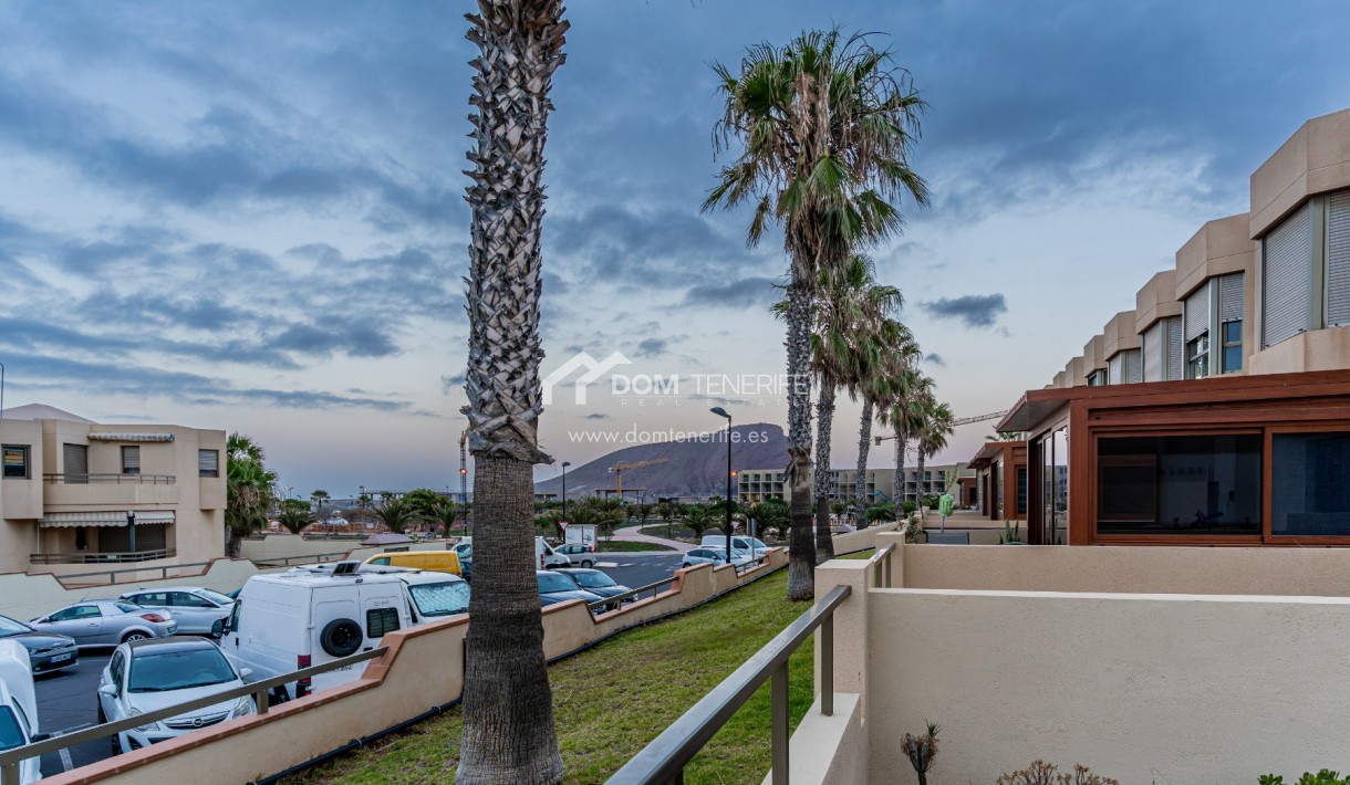 Venta - Chalet adosado -
Granadilla de Abona  - La Tejita