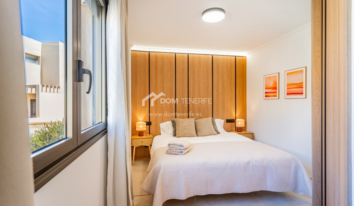 Venta - Chalet adosado -
Granadilla de Abona  - La Tejita