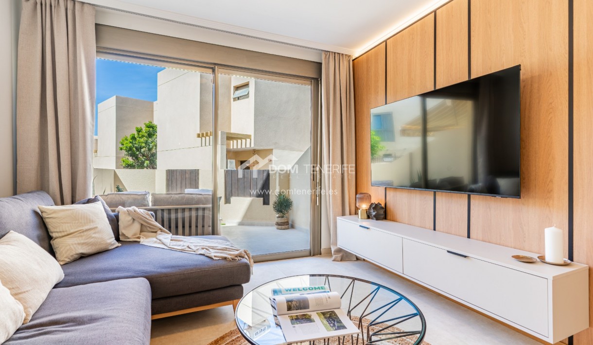 Venta - Chalet adosado -
Granadilla de Abona  - La Tejita