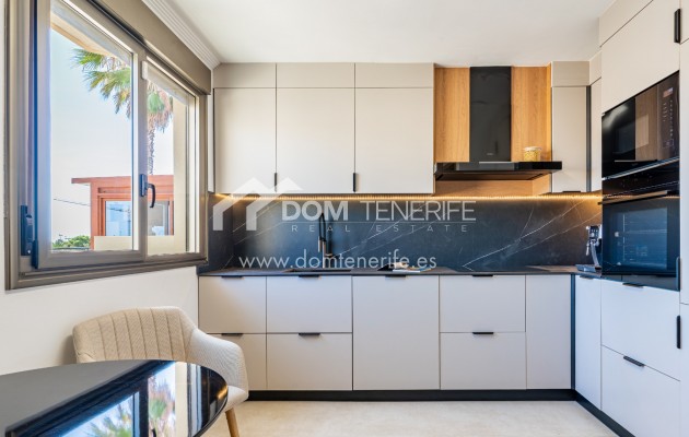 Venta - Chalet adosado -
Granadilla de Abona  - La Tejita