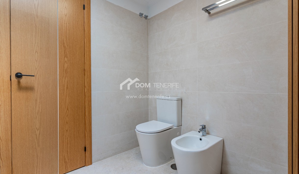 Venta - Chalet adosado -
Granadilla de Abona  - La Tejita