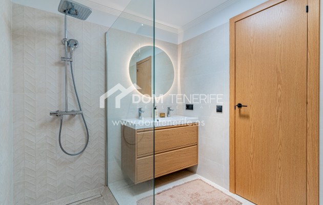 Venta - Chalet adosado -
Granadilla de Abona  - La Tejita