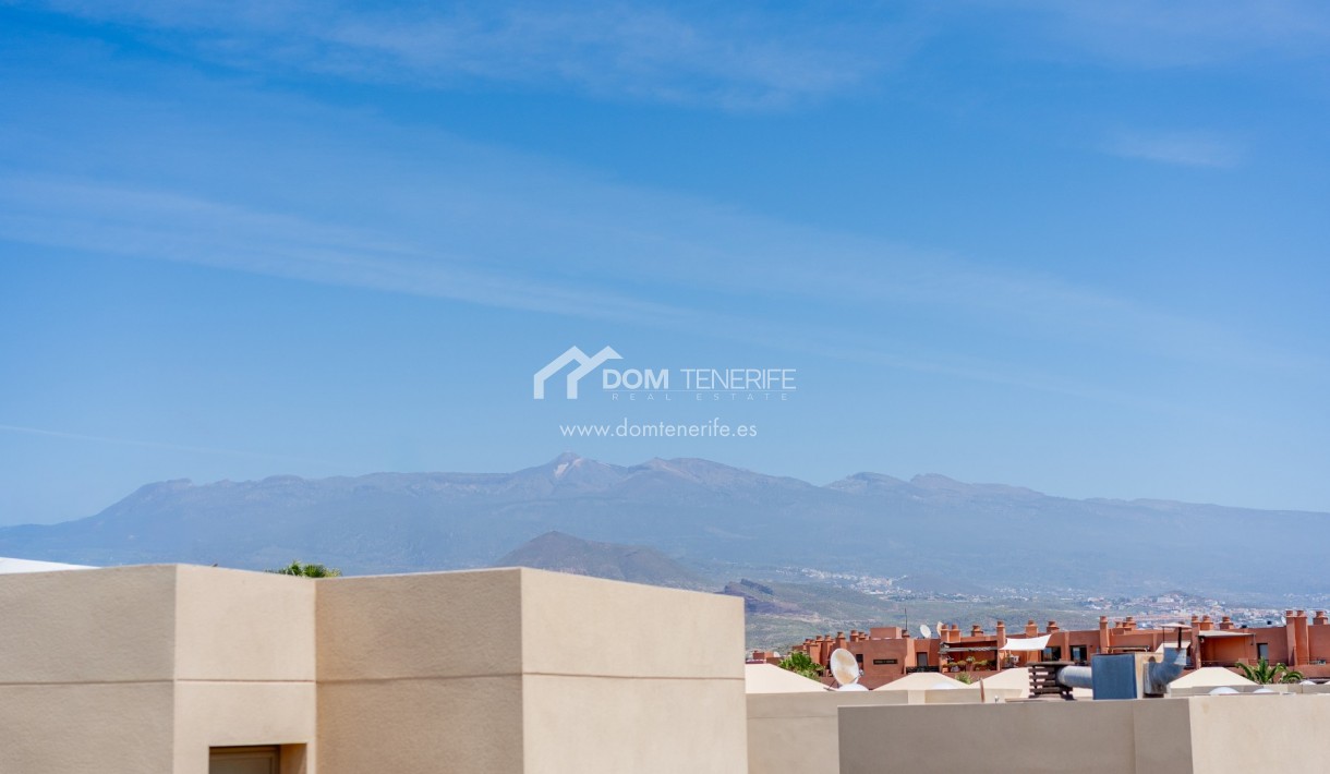 Venta - Chalet adosado -
Granadilla de Abona  - La Tejita
