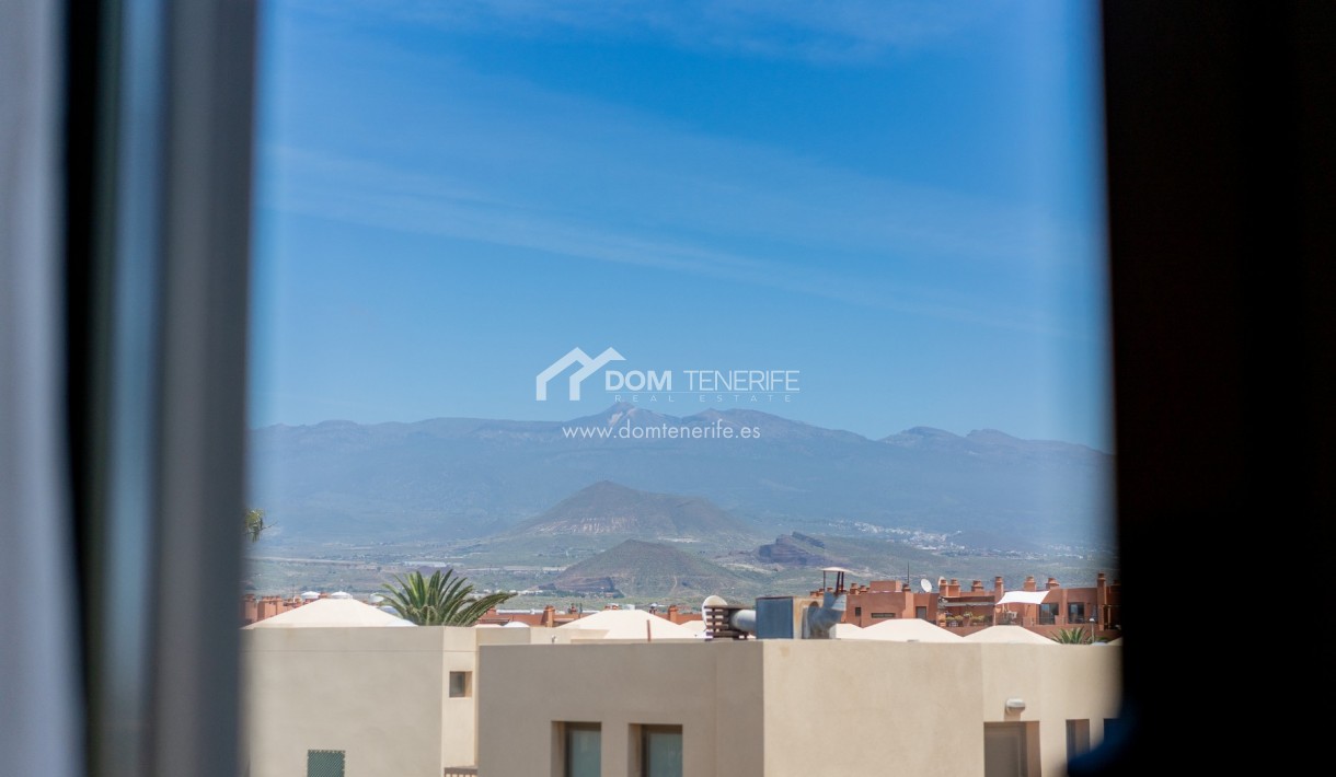Venta - Chalet adosado -
Granadilla de Abona  - La Tejita