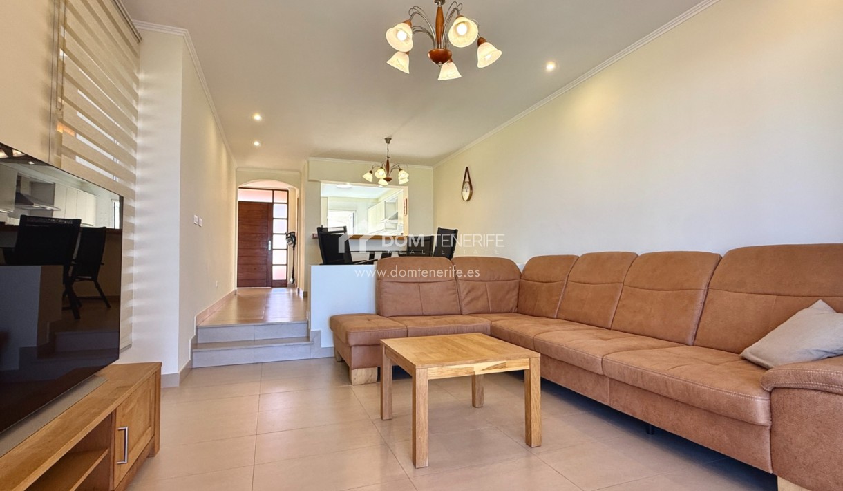 Venta - Chalet pareado -
Adeje - La Caleta