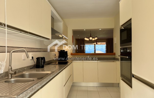 Venta - Chalet pareado -
Adeje - La Caleta
