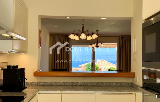 Venta - Chalet pareado -
Adeje - La Caleta
