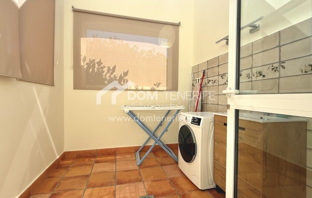 Venta - Chalet pareado -
Adeje - La Caleta