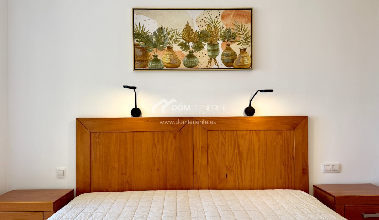 Venta - Chalet pareado -
Adeje - La Caleta