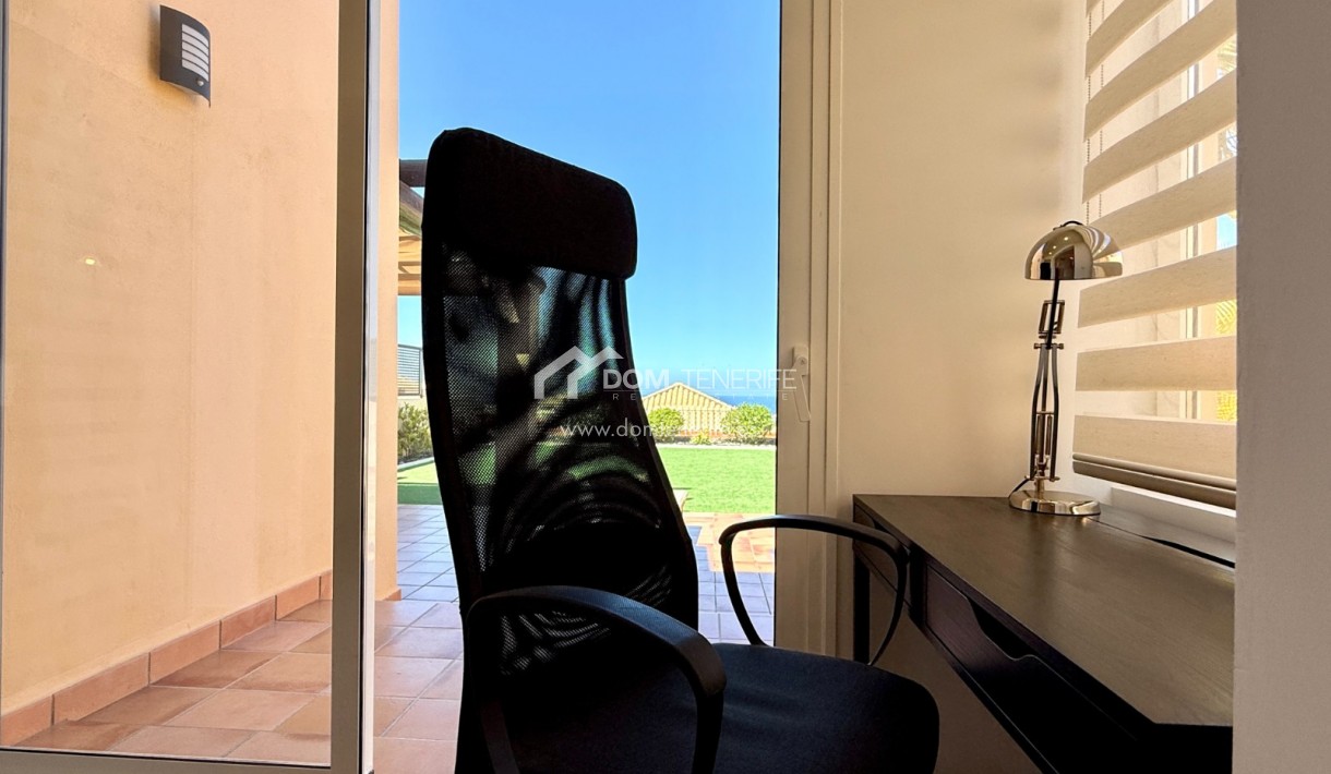 Venta - Chalet pareado -
Adeje - La Caleta