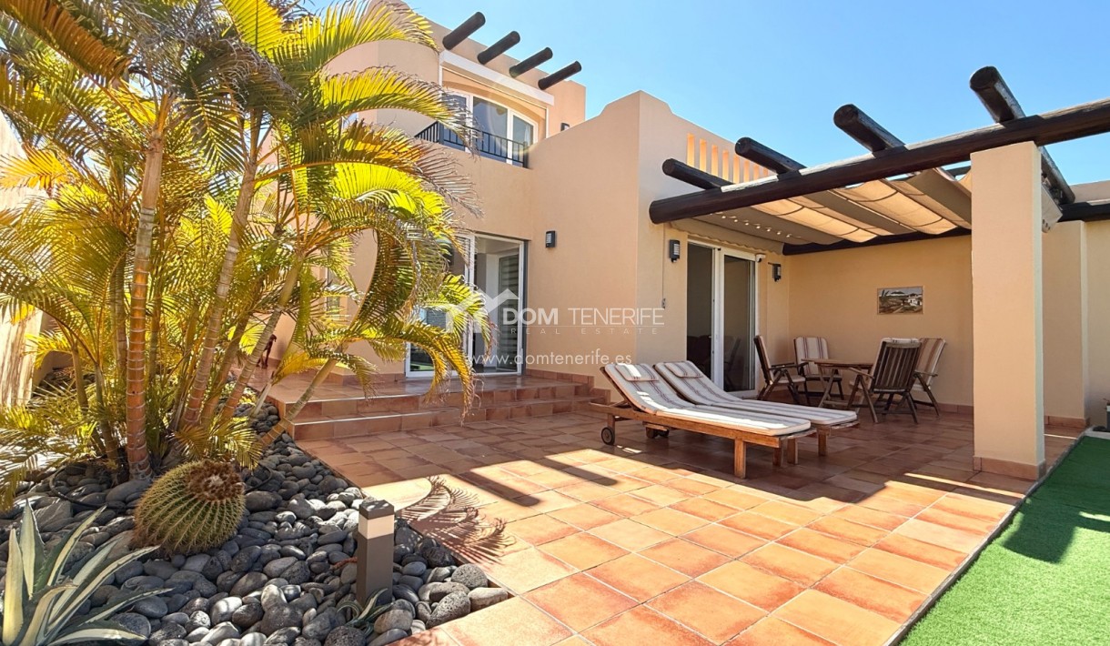 Venta - Chalet pareado -
Adeje - La Caleta