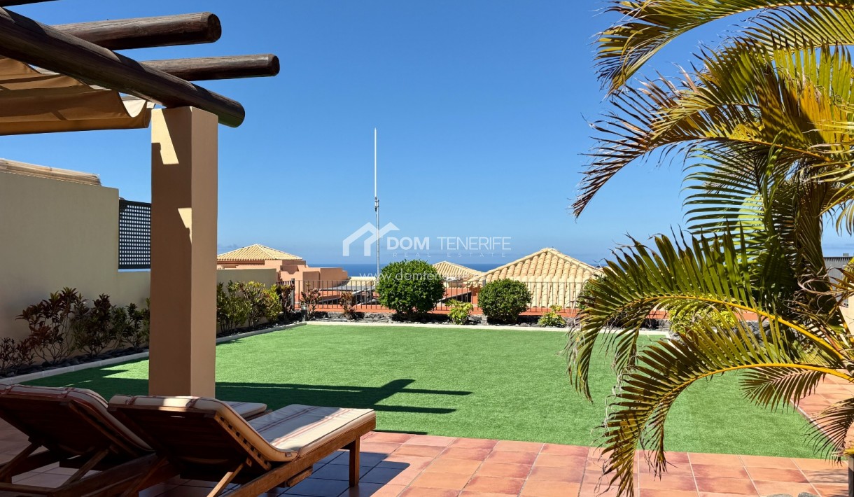 Venta - Chalet pareado -
Adeje - La Caleta