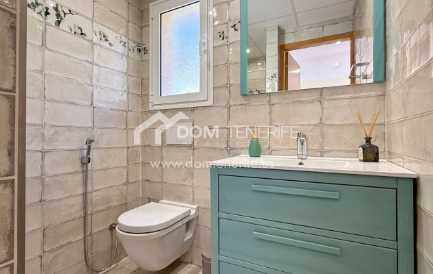 Venta - Chalet pareado -
Adeje - La Caleta