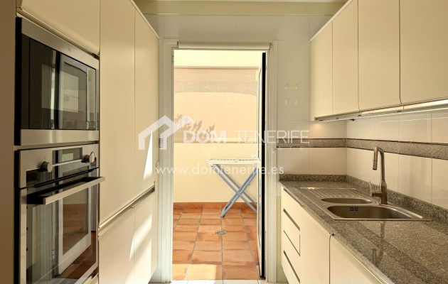 Venta - Chalet pareado -
Adeje - La Caleta
