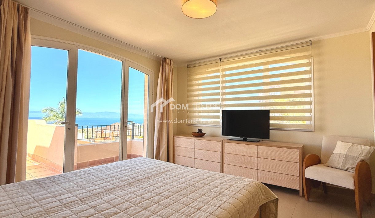 Venta - Chalet pareado -
Adeje - La Caleta