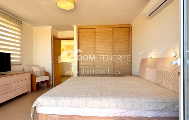 Venta - Chalet pareado -
Adeje - La Caleta
