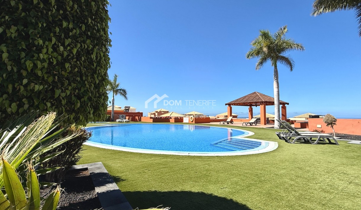Venta - Chalet pareado -
Adeje - La Caleta